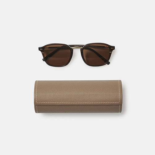 ETUI THE STATION BROWN